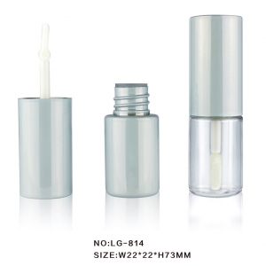 OEM Plastic Short Round Lip Gloss Container with Silicone Brush